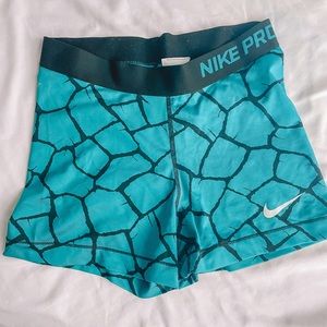 NIKE PROS